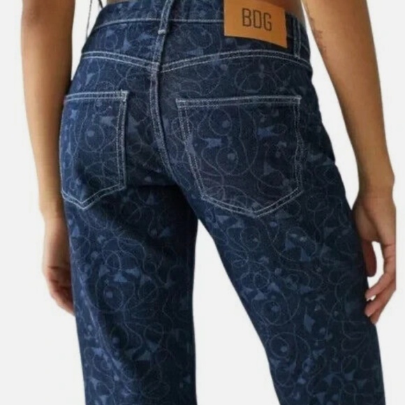 Urban Outfitters BDG Low Rise Flare Jeans - Size 24 - Picture 3 of 12